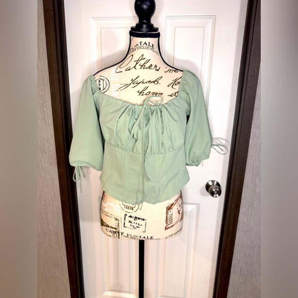 Boohoo Milkmaid Crop Top - Picture 1 of 16